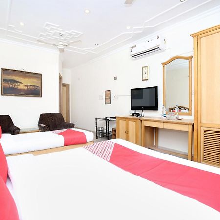 Hotel O Le Bon Ton 루드히아나 외부 사진