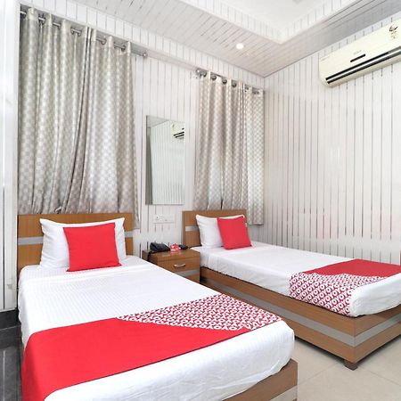 Hotel O Le Bon Ton 루드히아나 외부 사진