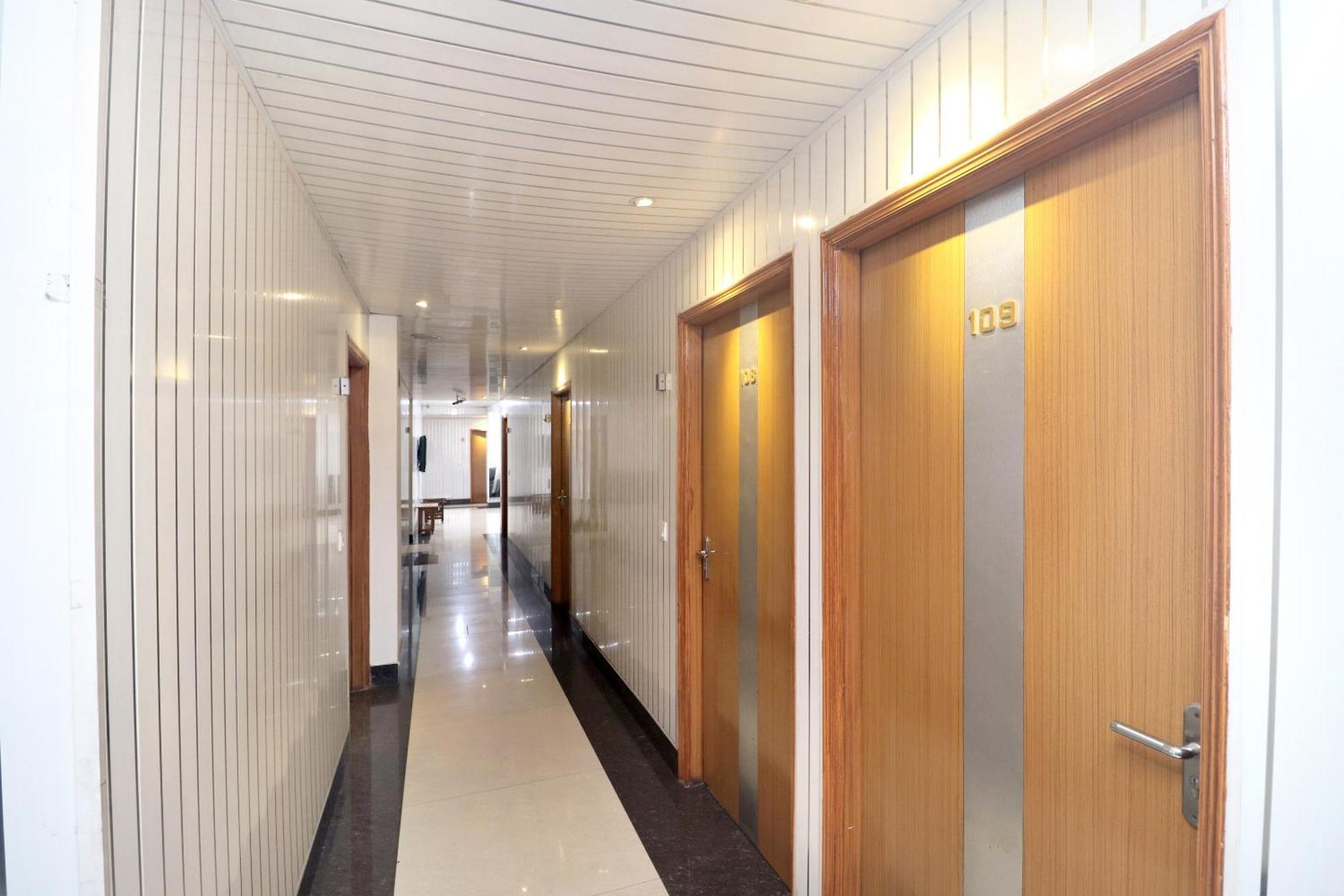 Hotel O Le Bon Ton 루드히아나 외부 사진